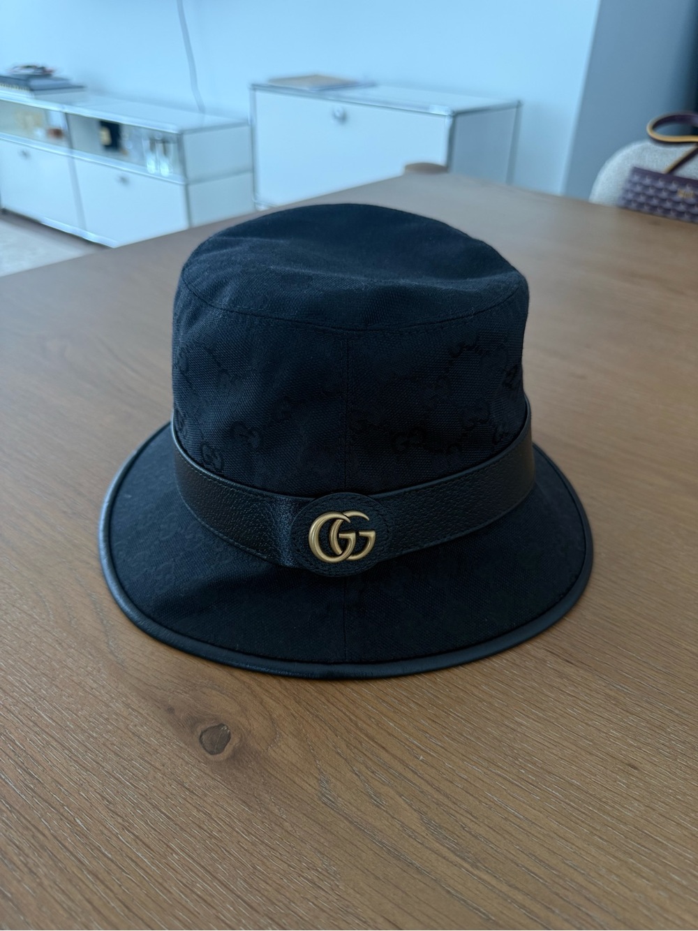 Gucci Black GG Canvas Bucket Hat with Beige Logo Tab